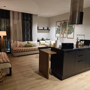  Appartement Captivating 2-bed In